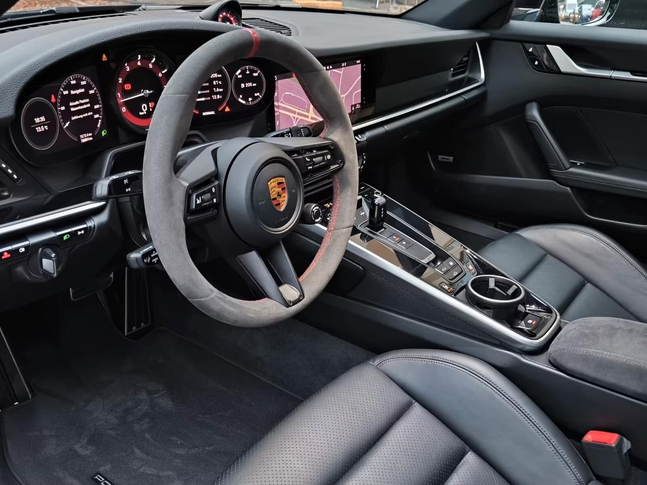 Porsche 911 Carrera S 992 Sport Design/Panorama FULL