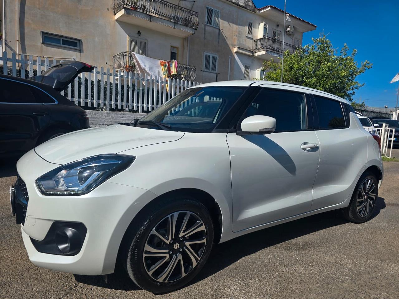 SUZUKI SWIFT 1.2 HYBRID 83CV TOP EDITION FULL PERLATO