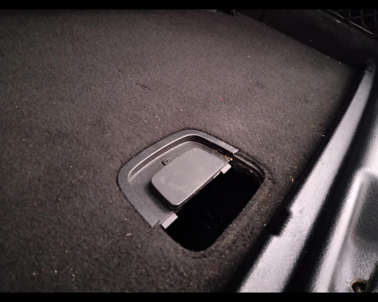 Mercedes-Benz GLB - X247 2019 - GLB 200 d Premium auto