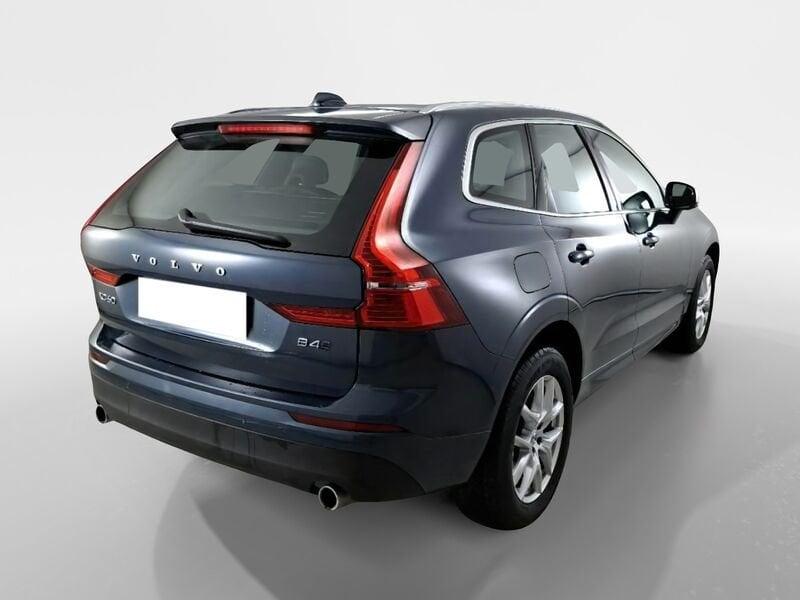 Volvo XC60 B4 D AWD automatico Momentum Pro