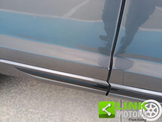 LAND ROVER Range Rover Evoque 2.0 eD4 5p. Pure