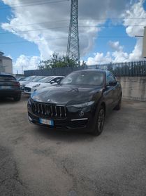 Maserati Levante MHEV 330 CV AWD GT full blackTetto panoramico