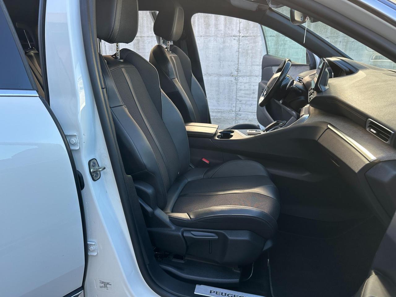 Peugeot 3008 3008 1.5 bluehdi GT s&s 130cv eat8