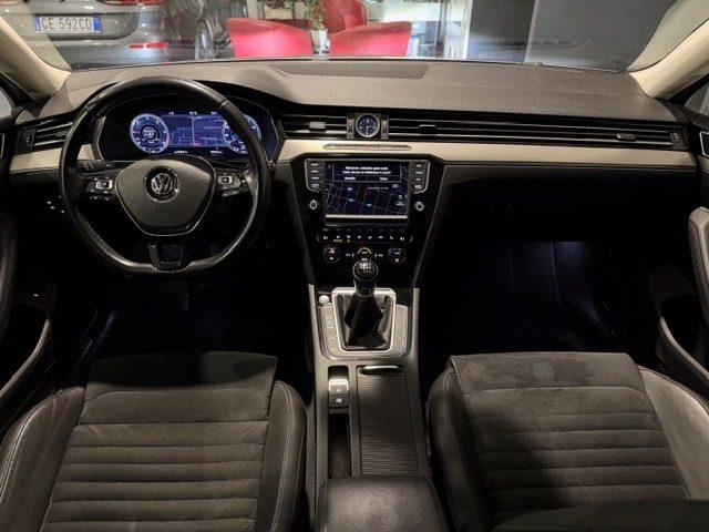 VOLKSWAGEN Passat 2.0 TDI 150CV HIGHLINE BERLINA