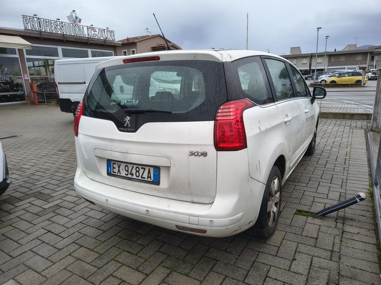 Peugeot 5008 7 POSTI 1.6 HDi +GANCIO TRAINO *PER COMMERCIANTI*