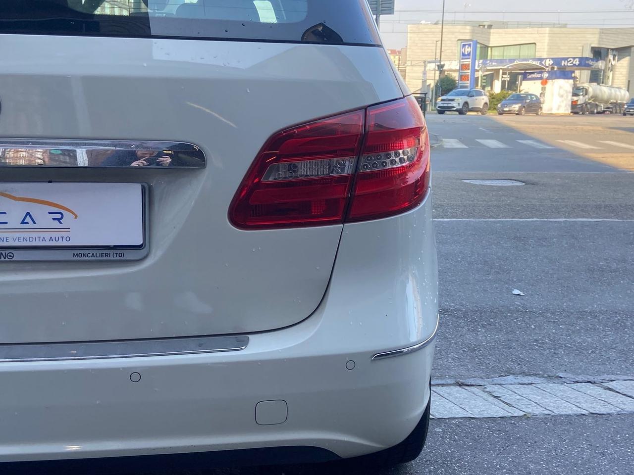 Mercedes-Benz B 180 Premium B 180 BlueEFFICI #9472