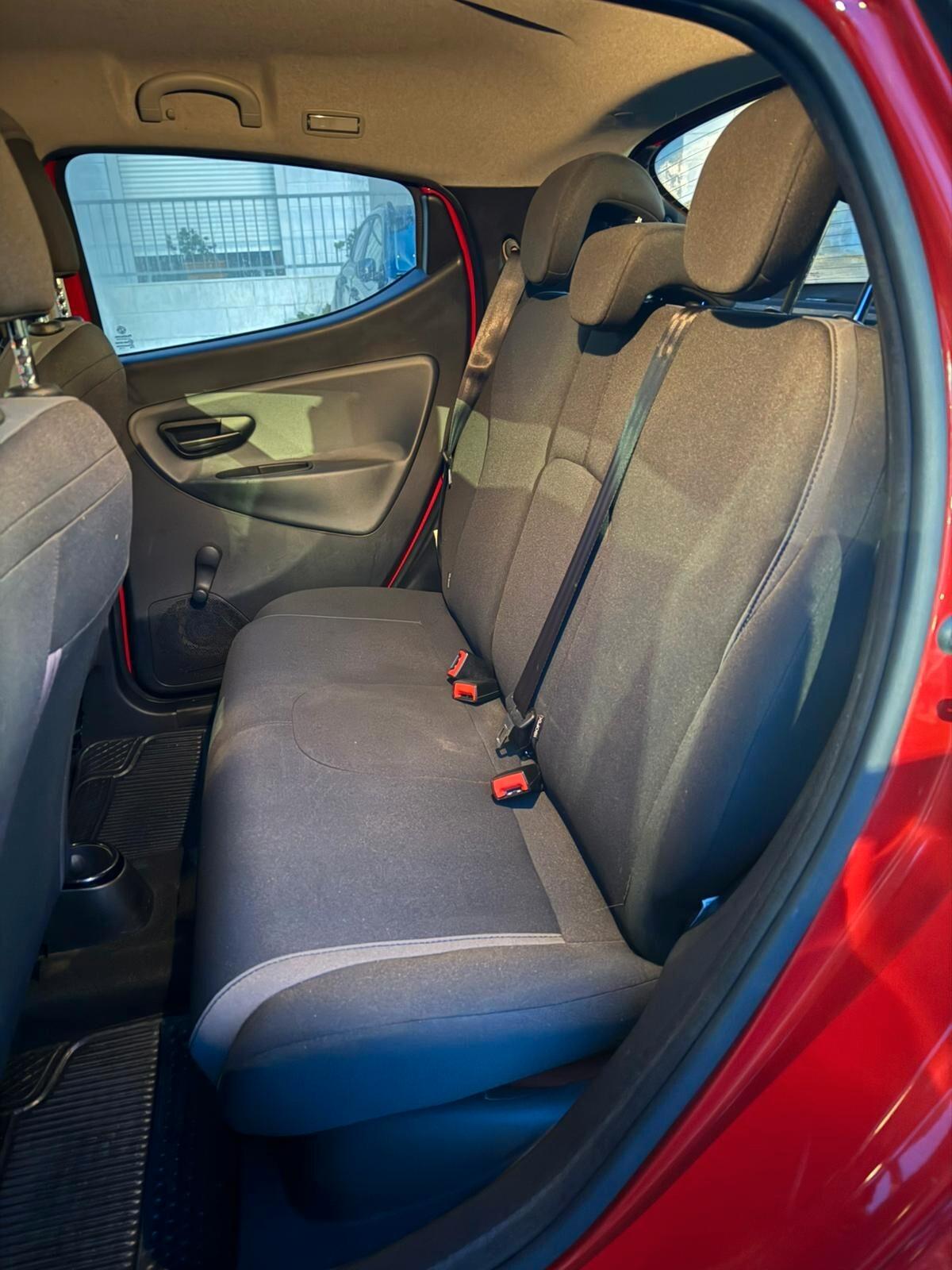 Lancia Ypsilon 1.2 69 CV 5 porte Gold , NEOPATENTATI