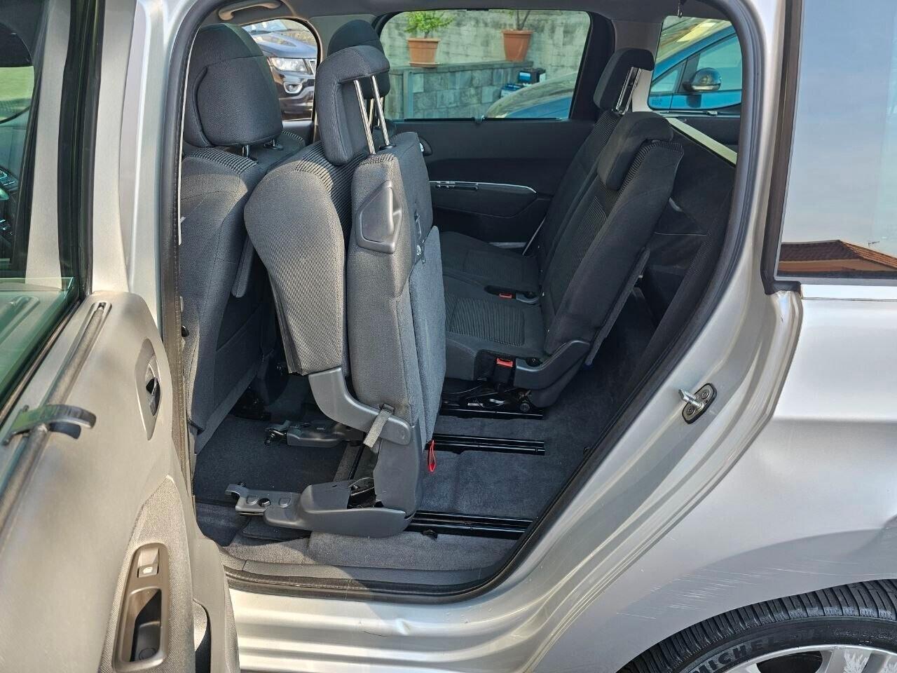 Peugeot 5008 1.6 Diesel Allure 7 Posti – Tetto Panoramico – Navigatore – KM CERTIFICATI