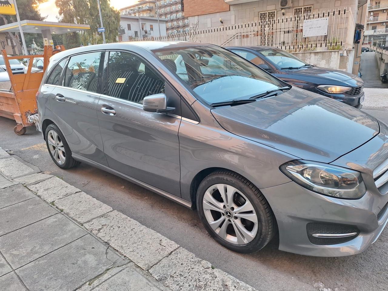 Mercedes-benz B 180 d Executive