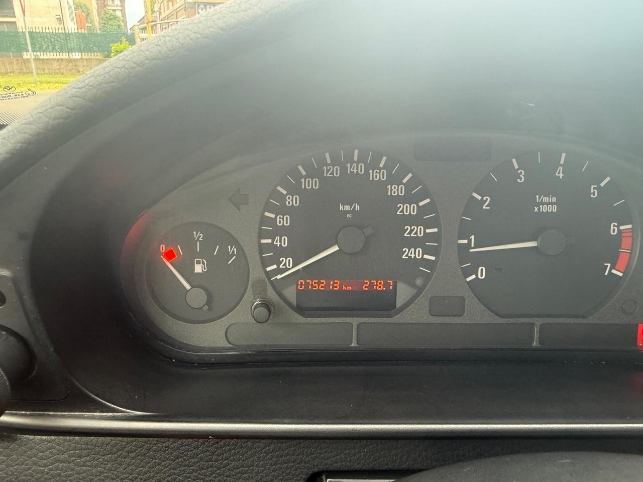 Bmw 316 316i 1.9 cat Compact Carving