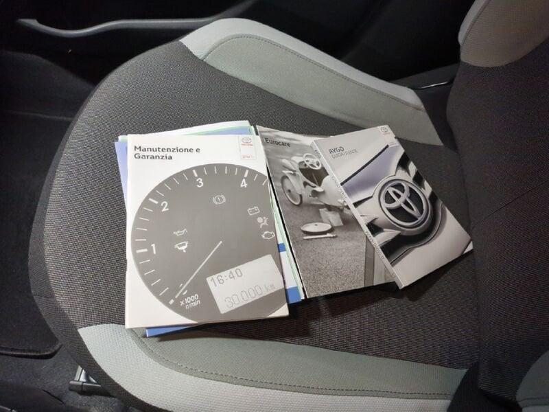 Toyota Aygo Aygo 1.0 VVT-i 69 CV 5 porte x-play TSS