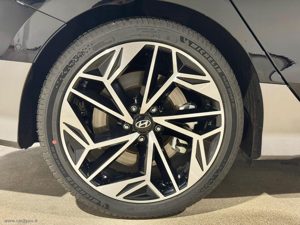 HYUNDAI Ioniq 6 77.4 kWh Evolution