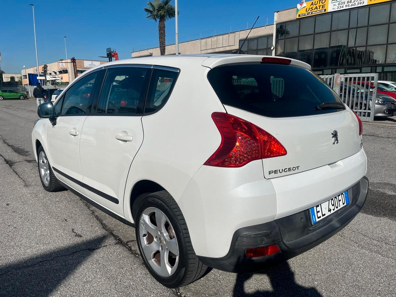 Peugeot 3008 1.6 e-HDi 112CV cambio robotizzato Stop&Start Allure
