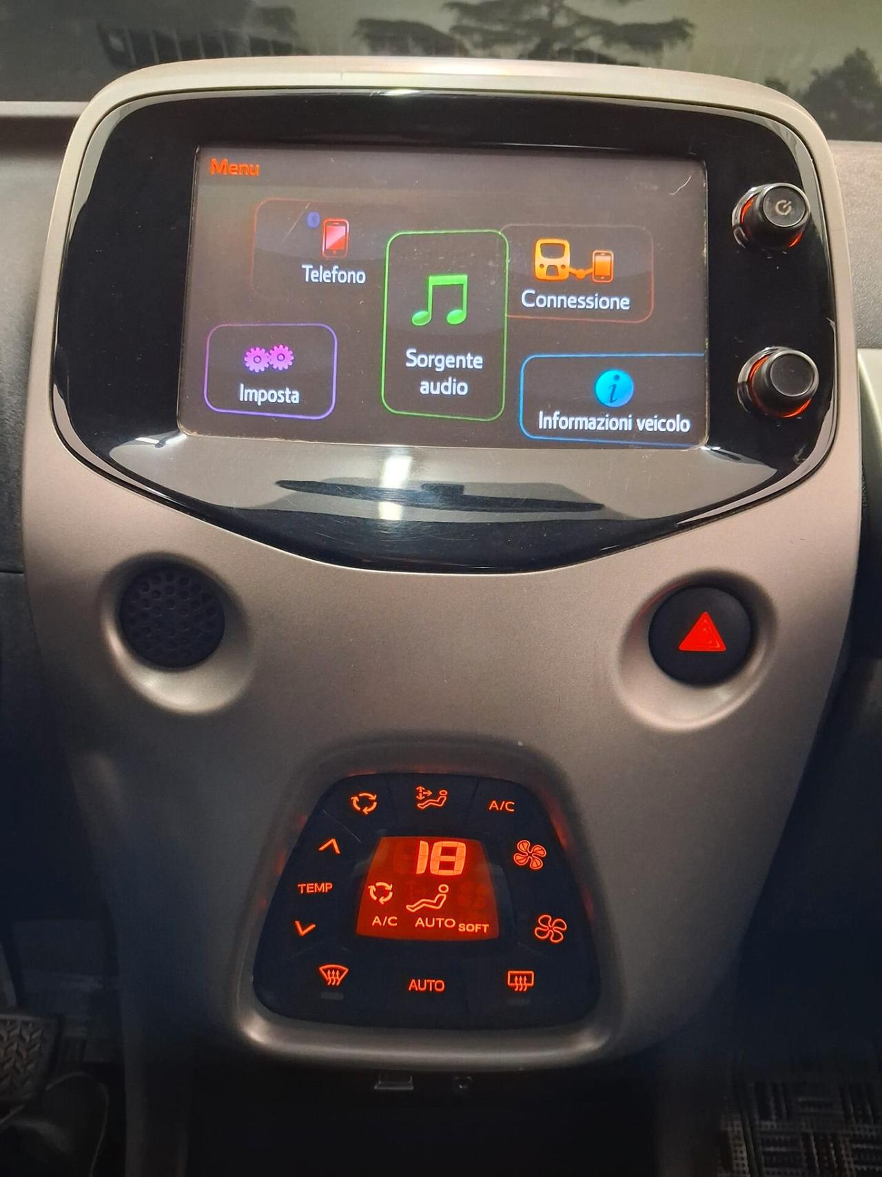 Toyota Aygo 1.0 VVT-i 69 CV 5 porte x-black TSS