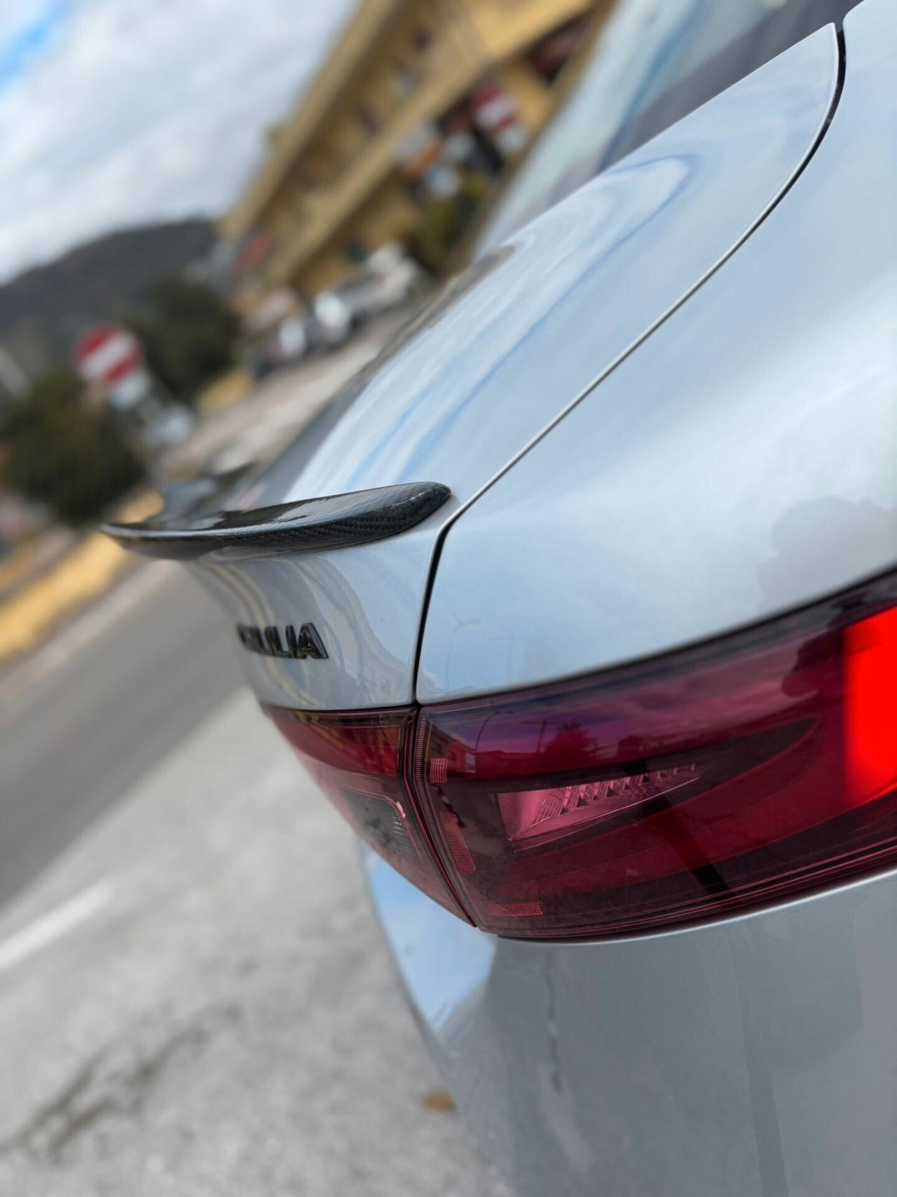 Alfa Romeo Giulia 2.2 Turbodiesel 160 CV XENON LED PELLE VELOCE