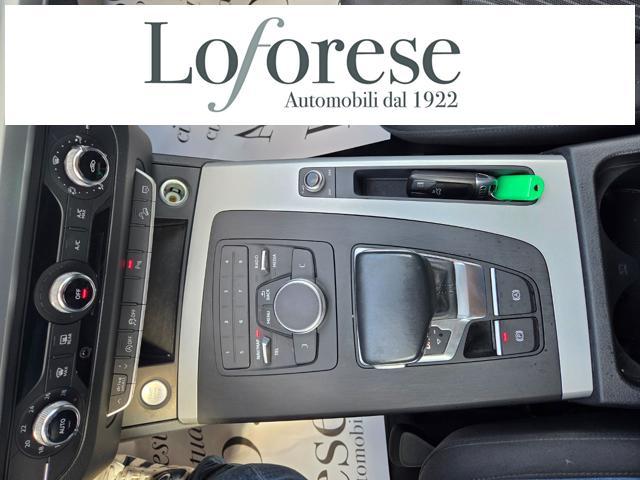 AUDI Q5 40 TDI quattro S tronic Business Design