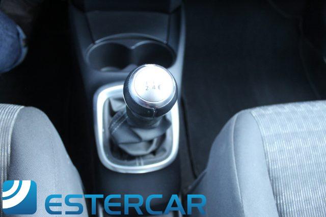 TOYOTA Yaris 1.0 5 porte