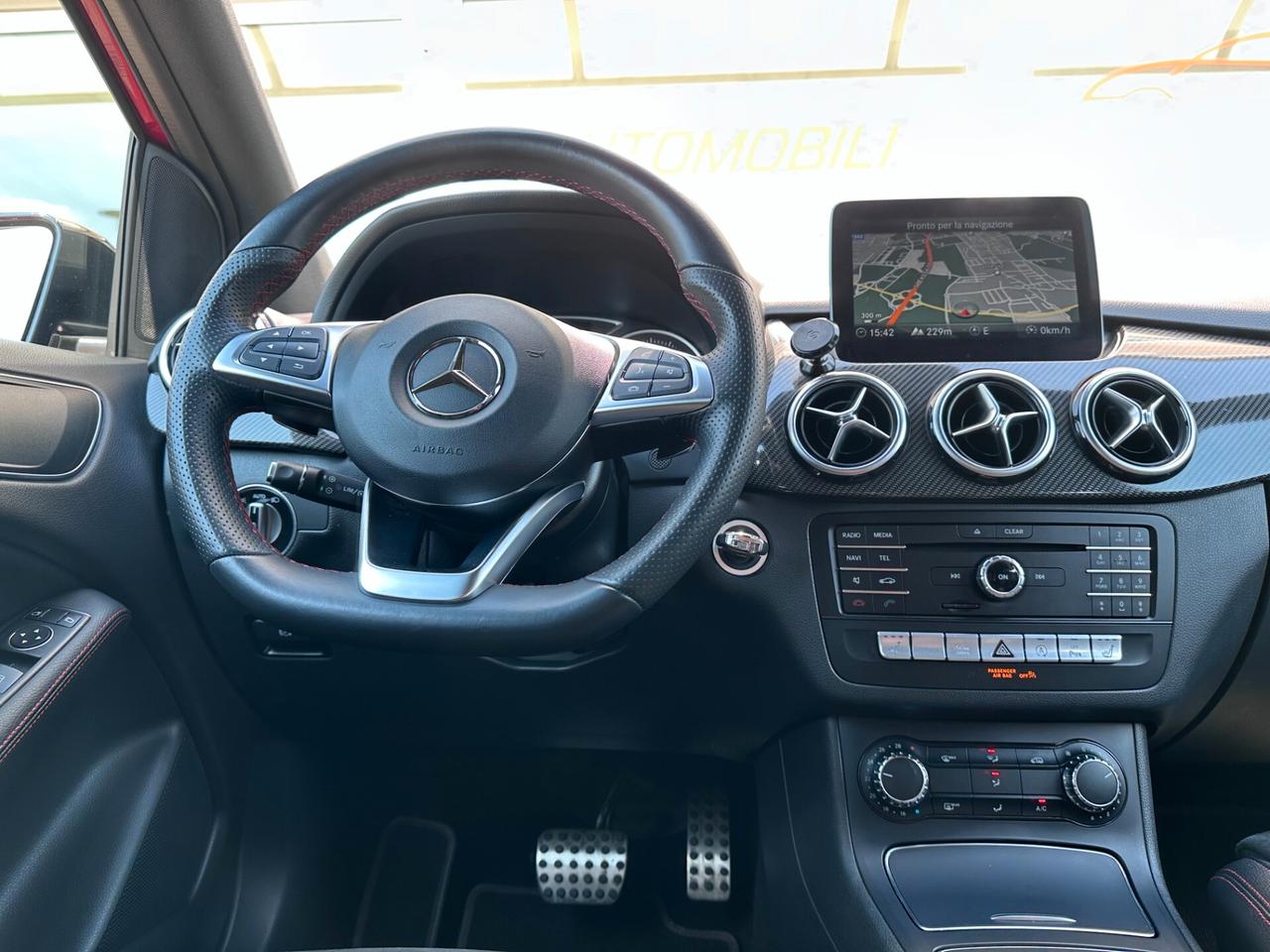 Mercedes B 200d PREMIUM AMG! AUTOMATICA! FARI LED! RETROCAMERA!