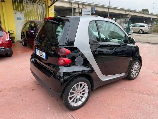 Smart ForTwo 1000 52 kW MHD coupé passion