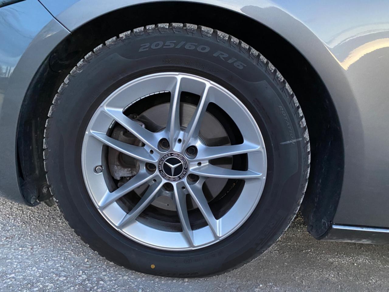 Mercedes-benz A 180 A 180 d Automatic Business Extra