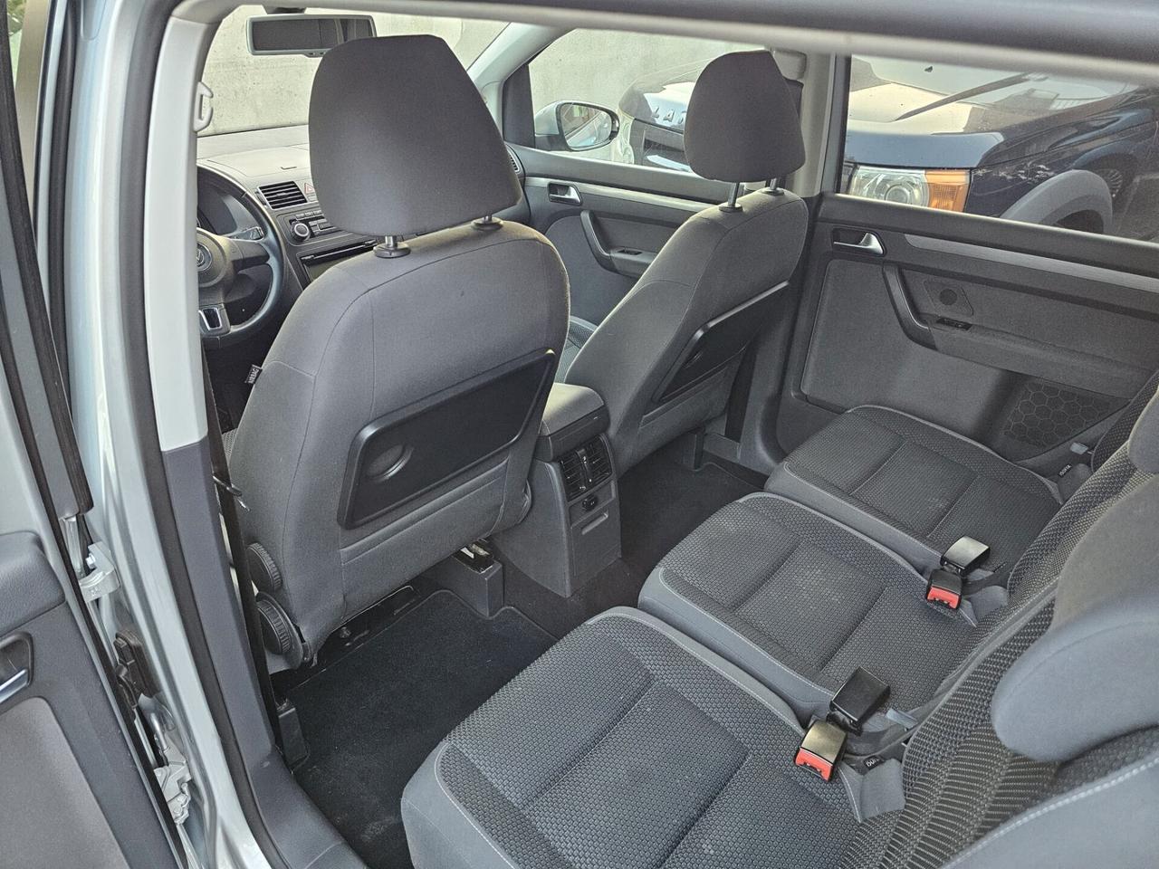 Volkswagen Touran 1.4 benzina e metano - 7 POSTI