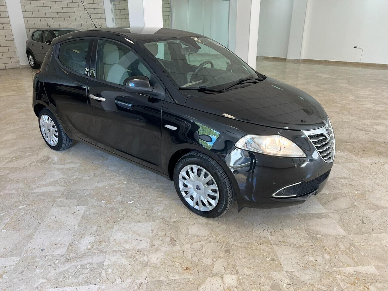 Lancia Ypsilon 1.3 MJT 16V 95 CV 5 porte S&S Gold