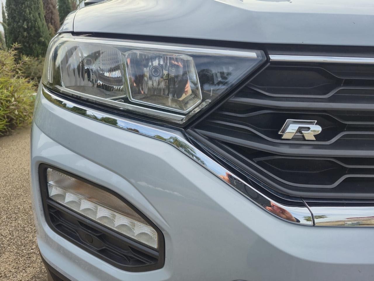 VOLKSWAGEN T-ROC 1.5 BENZINA 150 CV DSG ALLESTIMENTO R-LINE -2021