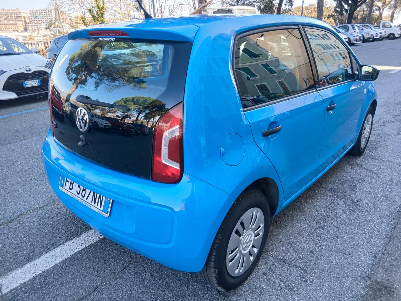 Volkswagen up!