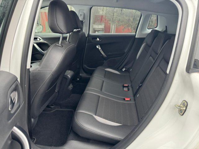 PEUGEOT 2008 1.6 e-HDi 115 CV Stop&Start Allure