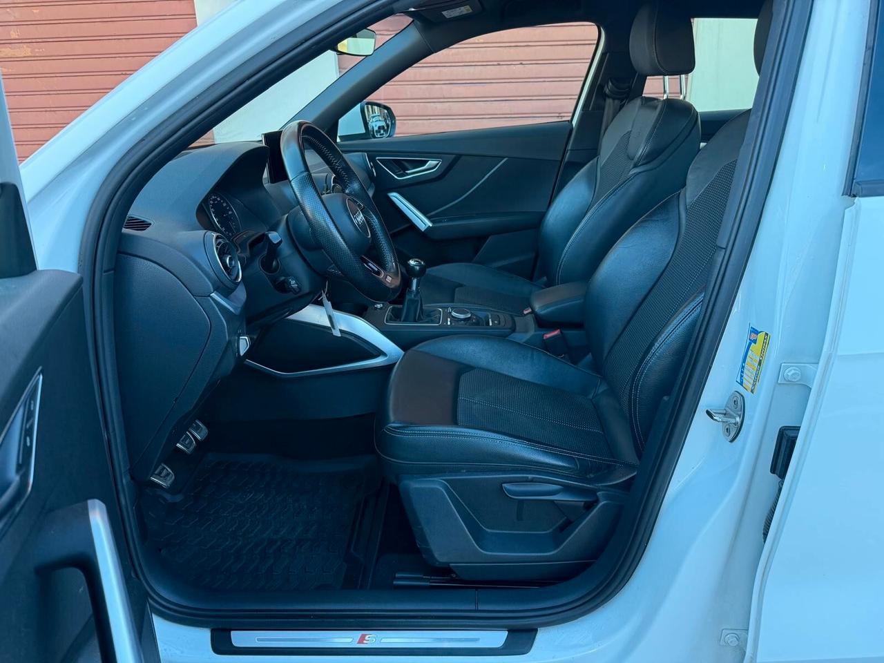Audi Q2 1.6 TDI Sport 116cv s-line unico proprietario