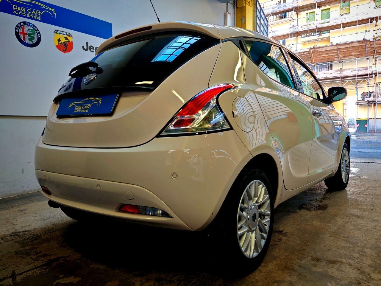 Lancia Ypsilon 1.2 GPL Gold
