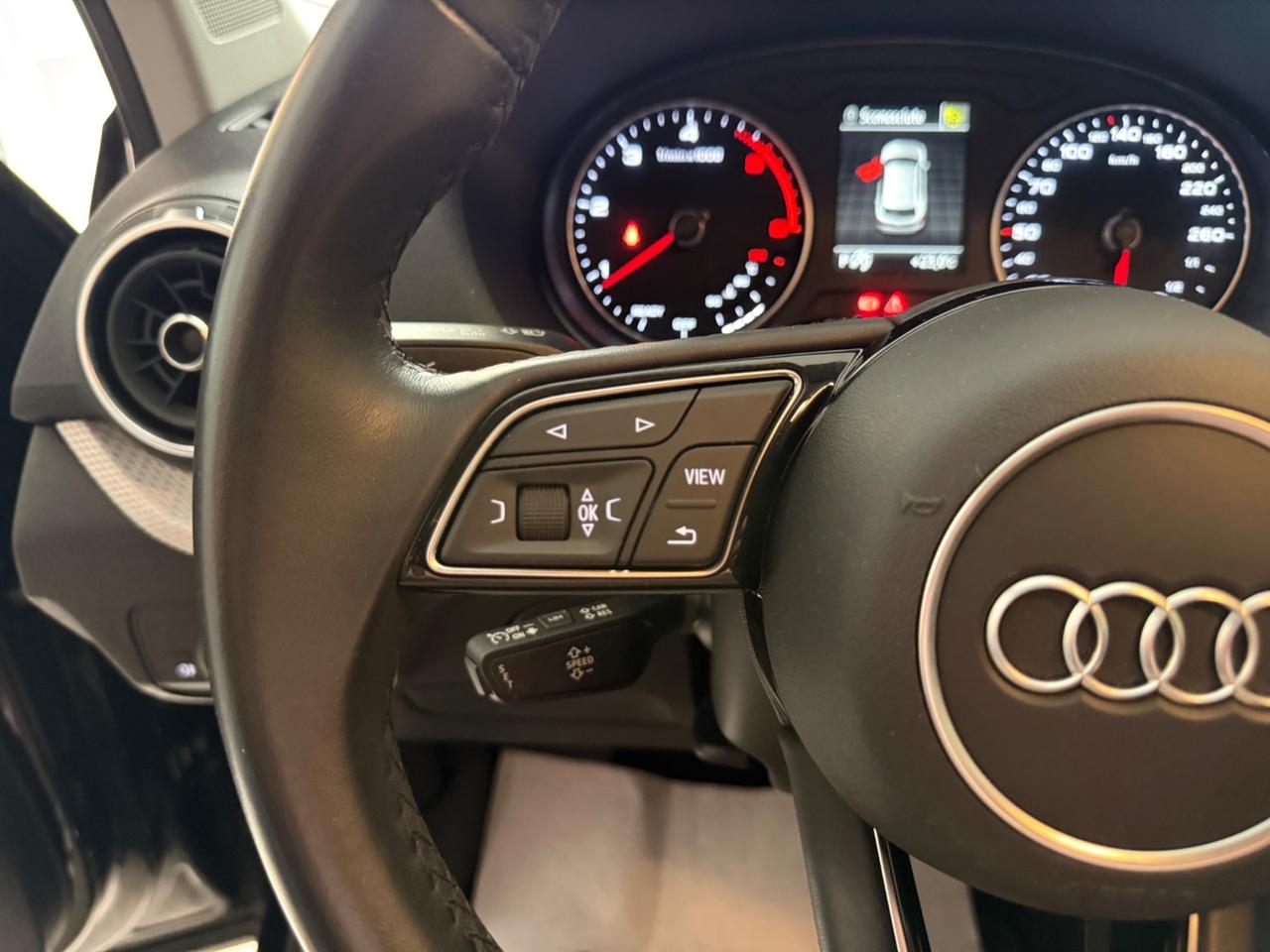 Audi Q2 35 TDI quattro S tronic Business
