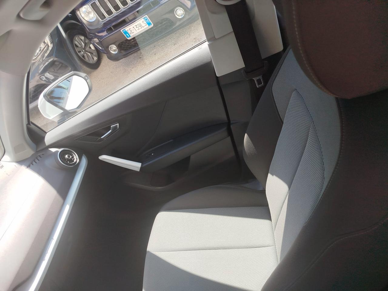 Audi Q2 S tronic 1.6 116CV Design 2020 TETTO NEO