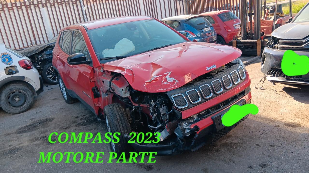 Jeep Compass incidentata sinistrata mondialcars 023