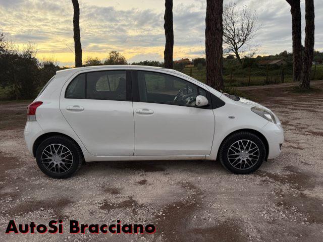 TOYOTA Yaris 1.3 5 porte Sol