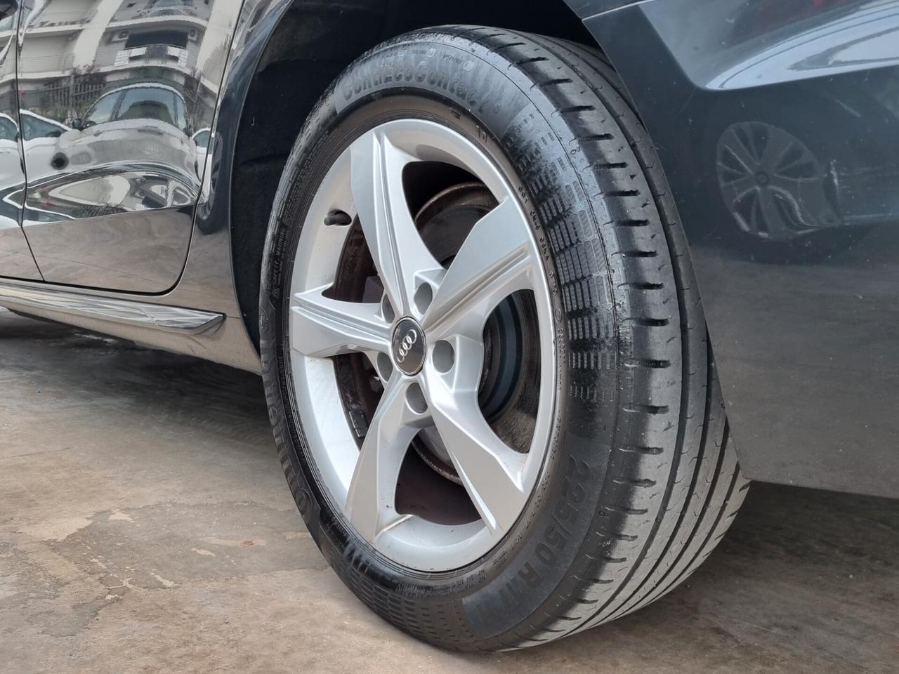 Audi A4 V Avant 40 2.0 tdi mhev 204cv s-tronic