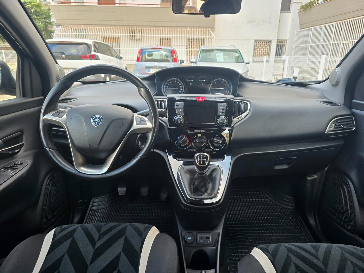 Lancia Ypsilon 3a serie 1.2 5P Platinum