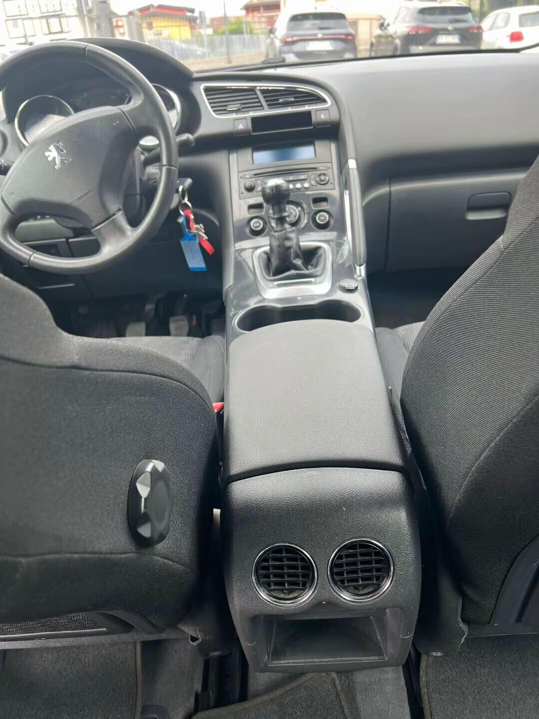 Peugeot 3008 2.0 HDi 163CV aut. Business