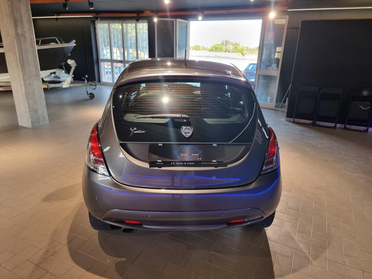 Lancia Ypsilon 1.2 69 CV 5 porte Gold