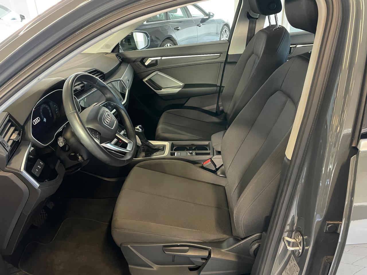 Audi Q3 SPB Sportback 45 TFSI e S tronic Business Plus