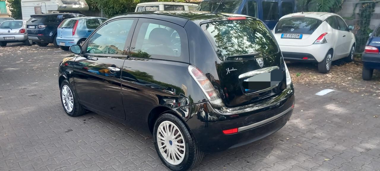 Lancia Ypsilon 1.2 ADATTA PER NEOPATENTATI