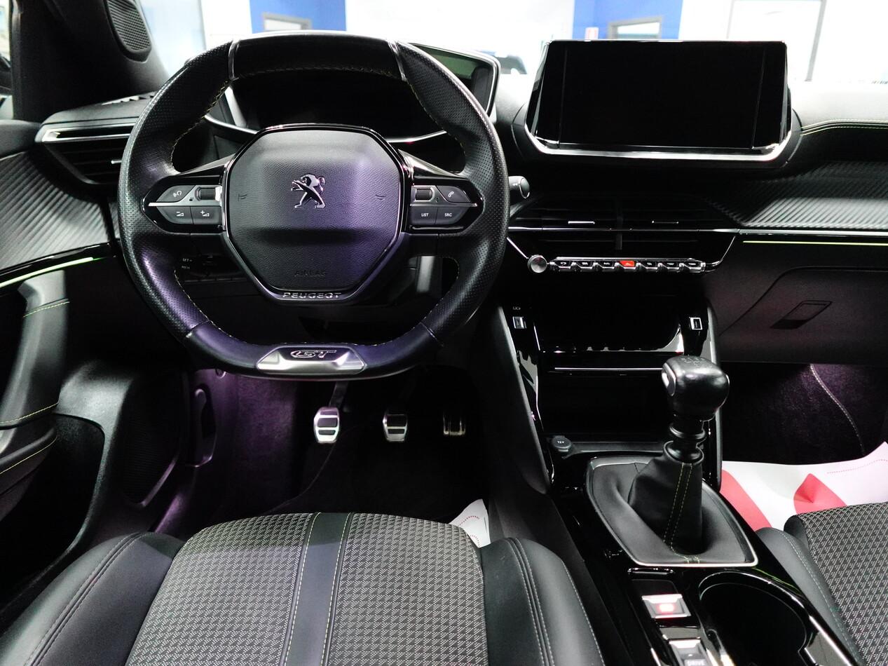 Peugeot 2008 1.2 PureTECH 130 CV GT LINE
