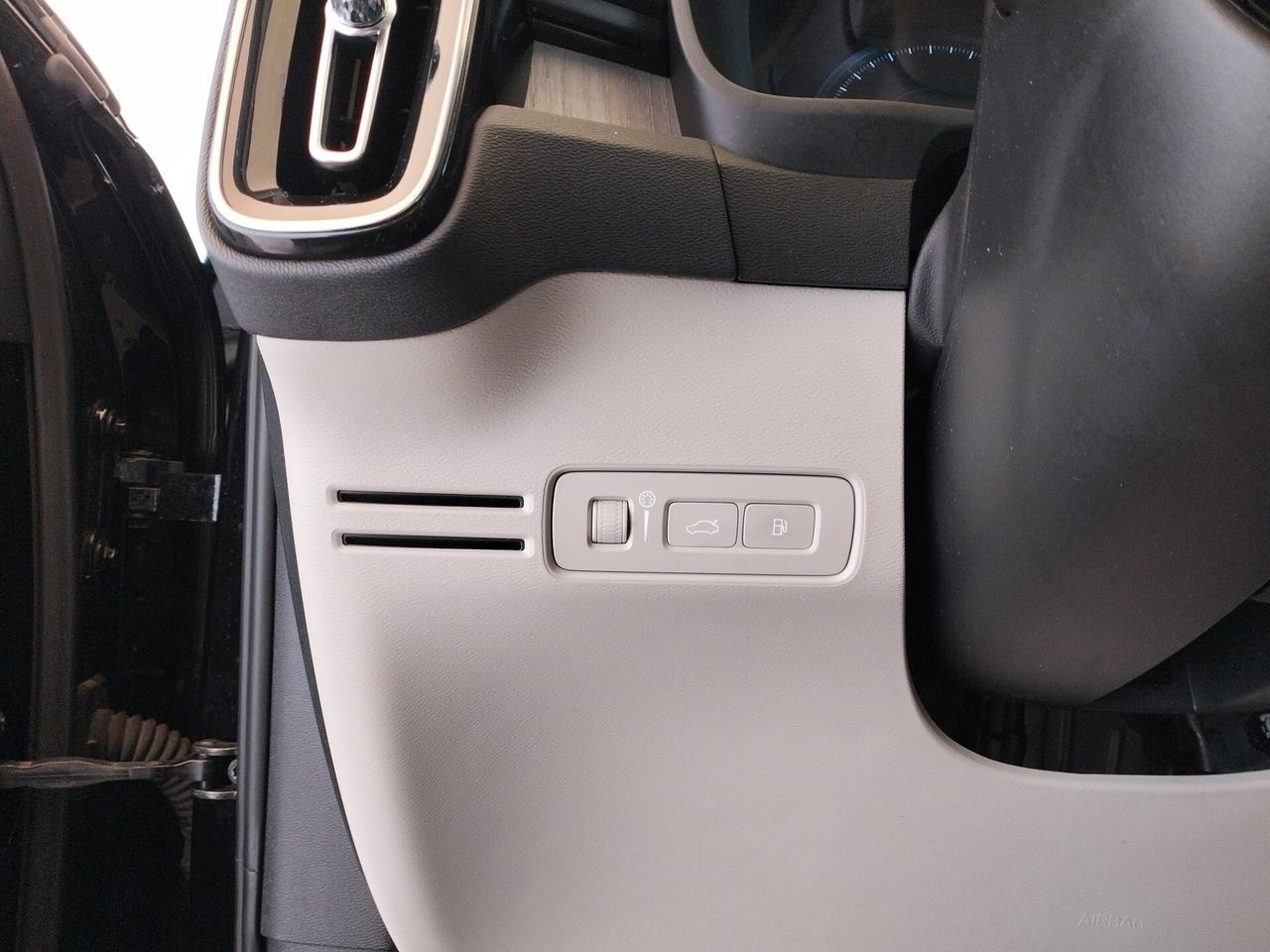 VOLVO XC40 1.5 t5 phev Inscription auto - IVA ESPOSTA - TETTO PANORAMICO
