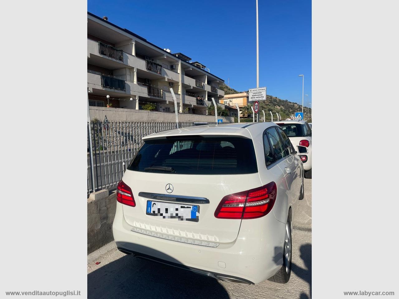 MERCEDES-BENZ B 180 Premium