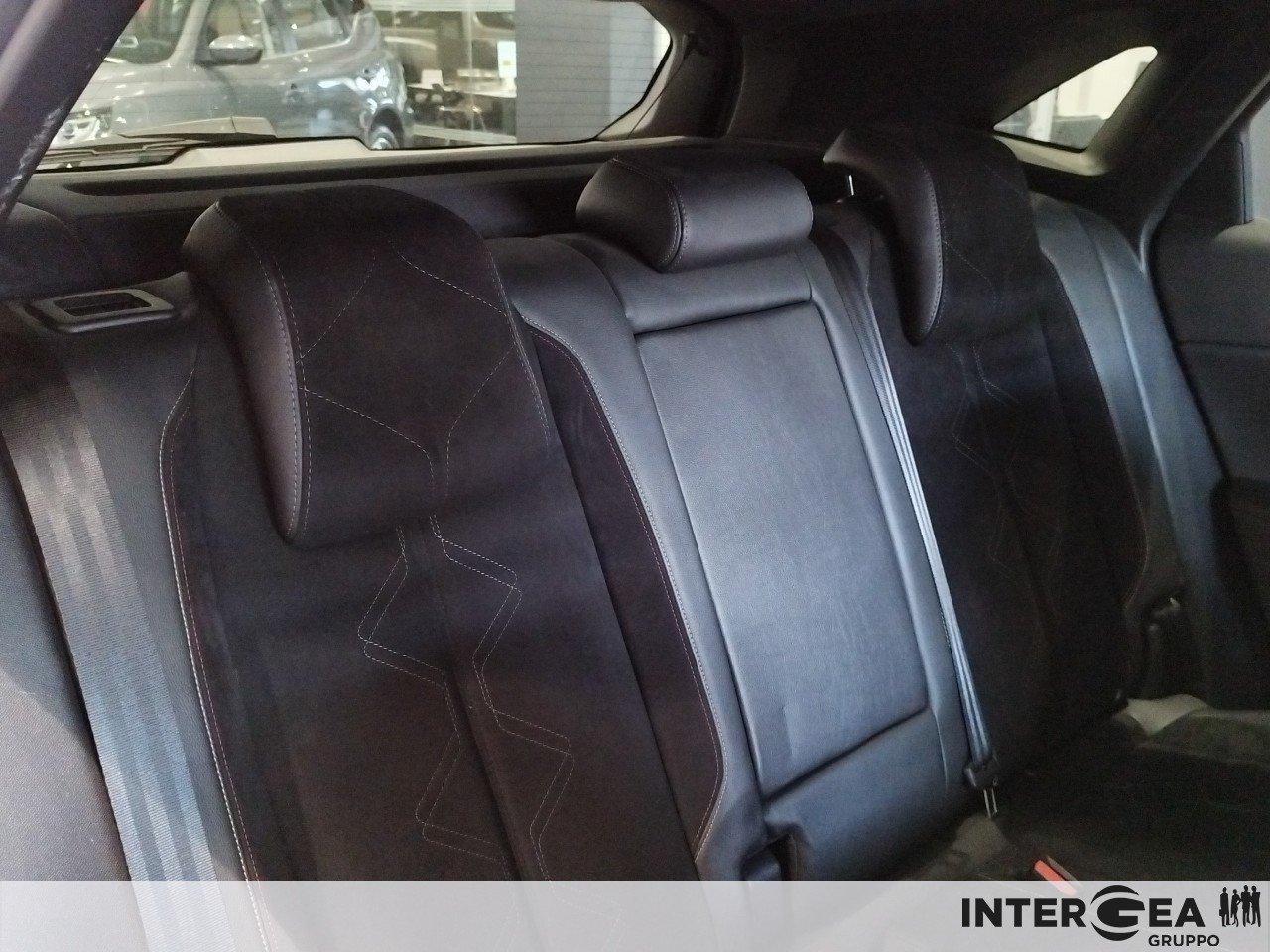 DS DS7 1.5 bluehdi Performance Line+ 130cv auto