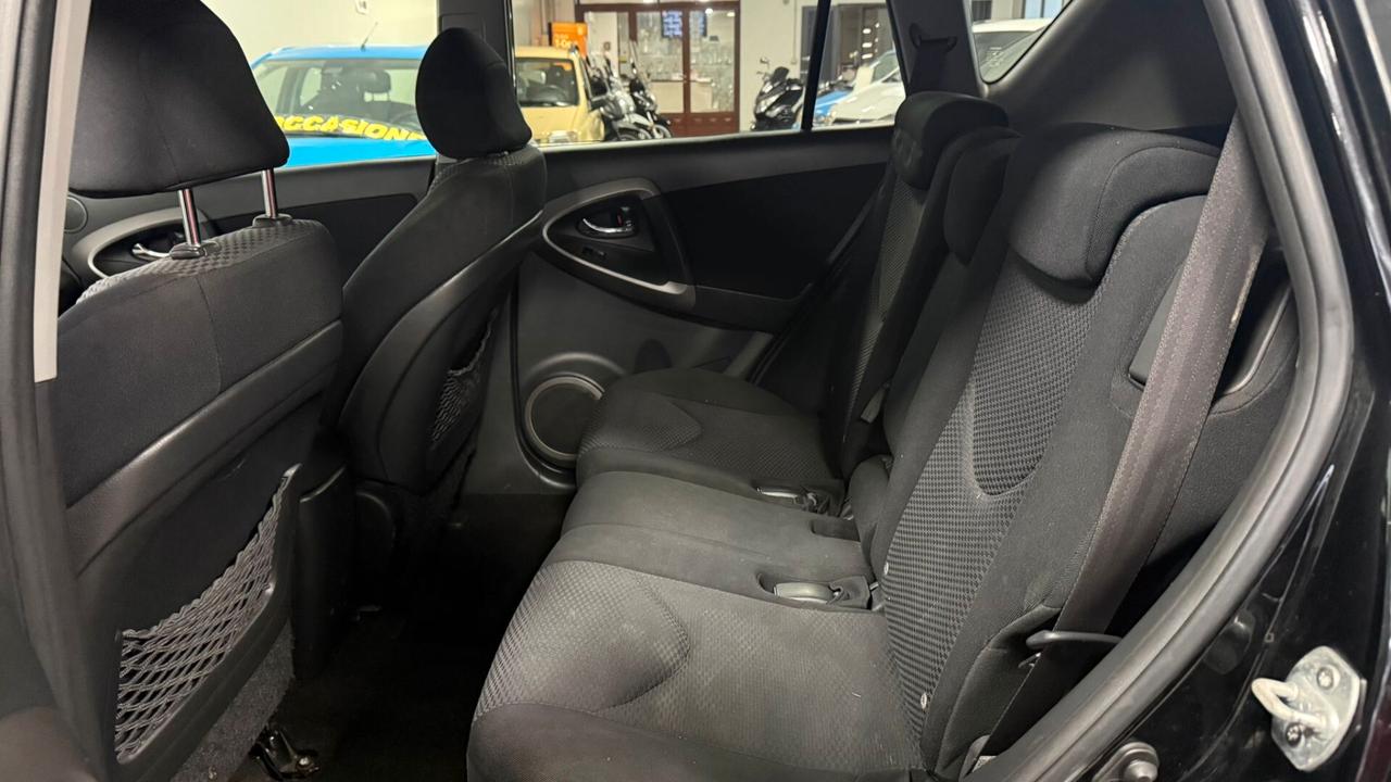 Toyota RAV4 4x4 2.2 D-4D 136cv Luxury