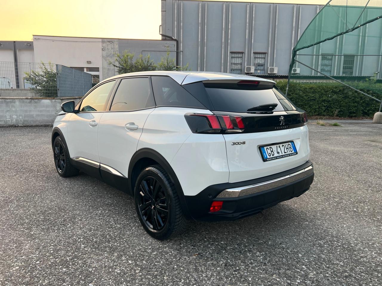 Peugeot 3008 BlueHDi 130 S&S EAT8 Allure