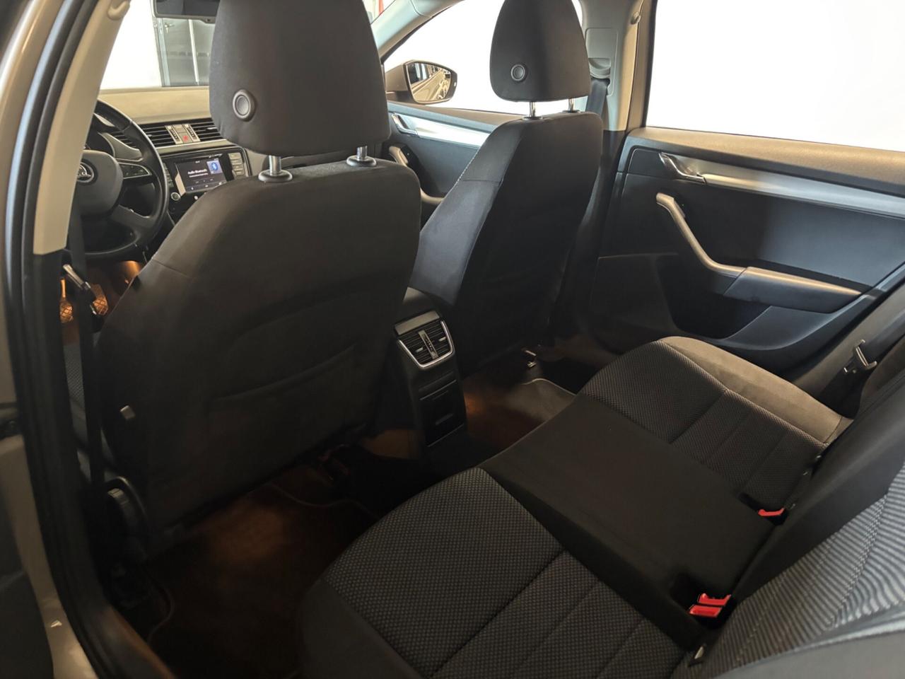 Skoda Octavia 1.6 TDI 105cv |OK NEOPATENTATI|