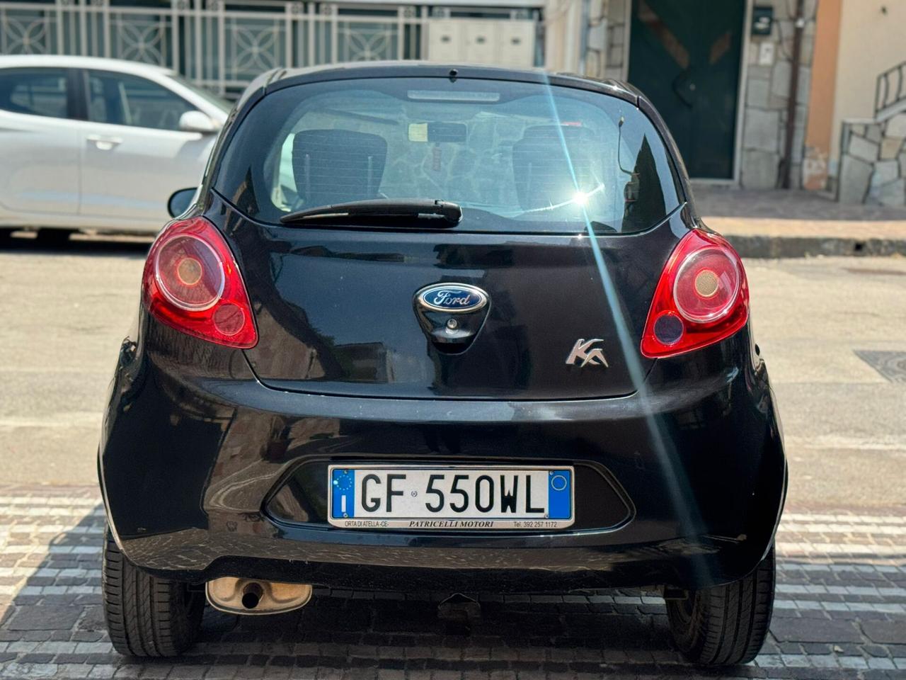 Ford Ka 1.2 8V 69CV Black&White Edition - berlina 2 volumi