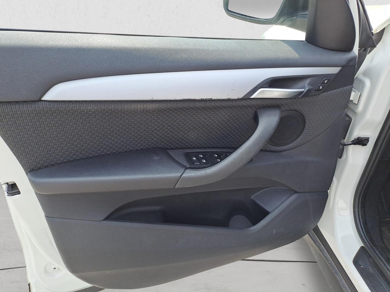 BMW X1 (F48) - X1 sDrive16d